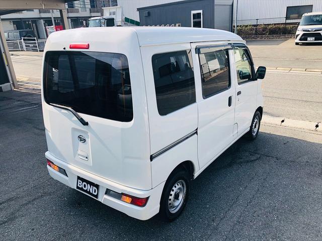 ハイゼットカーゴ スペシャルＳＡＩＩＩ　ハイルーフ　障害物センサー　レーンキープアシスト　衝突軽減ブレーキ　横滑り防止装置　両側スライドドア　純正ラジオ　アイドリングストップ　フルフラットシート　パワーステアリング　運転席・助手席エアバック（75枚目）