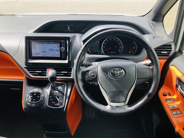 ヴォクシー ＺＳ　両側パワースライドドア　純正ナビ　フルセグＴＶ　ＤＶＤ　Ｂｌｕｅｔｏｏｔｈ　ＥＴＣ　バックカメラ　プッシュスタート　スマートキー　ＬＥＤヘッドライト　フォグランプ　純正１６ＡＷ　アイドリングストップ（16枚目）