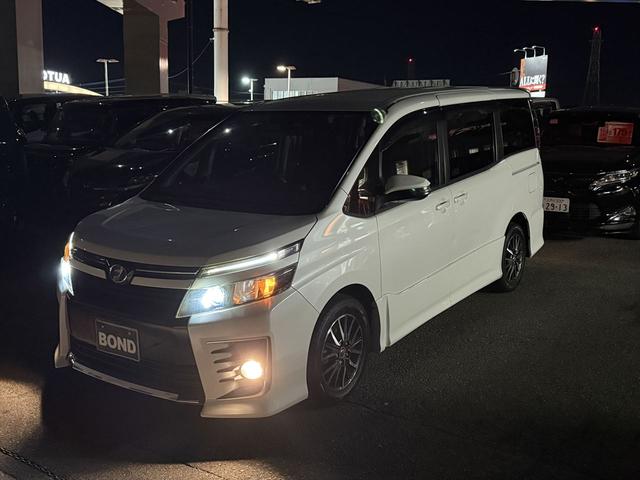 ヴォクシー ＺＳ　両側パワースライドドア　純正ナビ　フルセグＴＶ　ＤＶＤ　Ｂｌｕｅｔｏｏｔｈ　ＥＴＣ　バックカメラ　プッシュスタート　スマートキー　ＬＥＤヘッドライト　フォグランプ　純正１６ＡＷ　アイドリングストップ（33枚目）