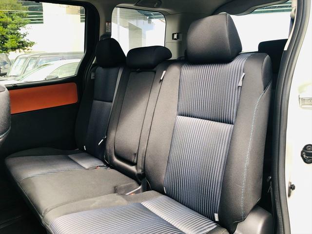 ヴォクシー ＺＳ　両側パワースライドドア　純正ナビ　フルセグＴＶ　ＤＶＤ　Ｂｌｕｅｔｏｏｔｈ　ＥＴＣ　バックカメラ　プッシュスタート　スマートキー　ＬＥＤヘッドライト　フォグランプ　純正１６ＡＷ　アイドリングストップ（65枚目）