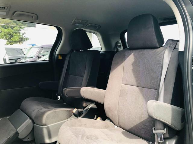 エスティマ アエラス　後席モニター　両側パワースライドドア　純正ＨＤＤナビ　フルセグＴＶ　ＤＶＤ　Ｂｌｕｅｔｏｏｔｈ　ＥＴＣ　バックカメラ　プッシュスタート　スマートキー　オットマン　ＨＩＤヘッドライト　純正１８ＡＷ（69枚目）