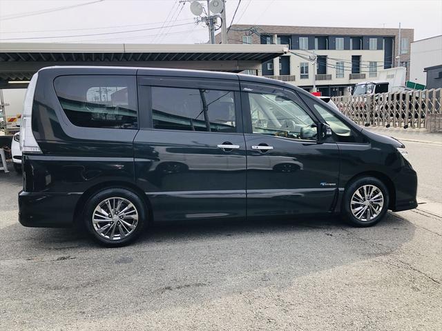 セレナ ライダー　Ｓ－ハイブリッド　後席モニター　両側パワースライドドア　純正ナビ　フルセグＴＶ　ＤＶＤ　ＥＴＣ　バックカメラ　プッシュスタート　スマートキー　キーレスエントリー　ＬＥＤヘッドライト　フォグランプ　純正１６ＡＷ（15枚目）