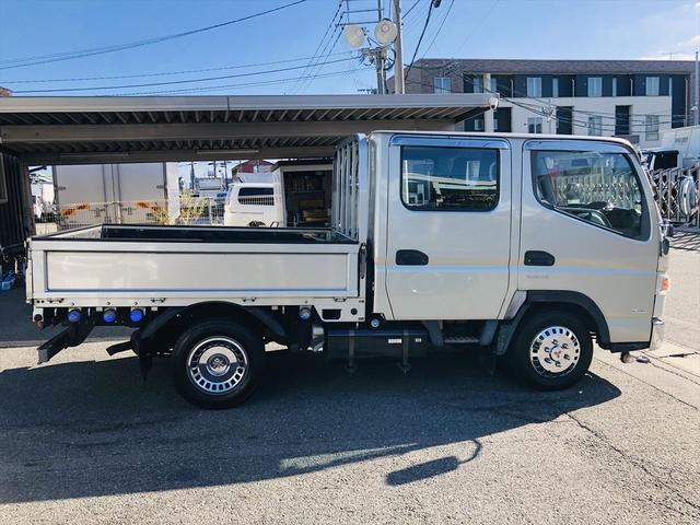 キャンター ダブルキャブロング全低床 最大積載量1500Kg 原動機の型式4P10 社外オーディオ CD キーレスエントリー ベンチシート フォグランプ 電動格納ミラー 全低床 Ad Blue パワーウインドウ パワーステアリング(15枚目)