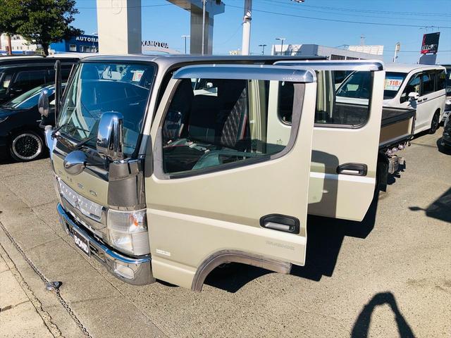 キャンター ダブルキャブロング全低床 最大積載量1500Kg 原動機の型式4P10 社外オーディオ CD キーレスエントリー ベンチシート フォグランプ 電動格納ミラー 全低床 Ad Blue パワーウインドウ パワーステアリング(37枚目)