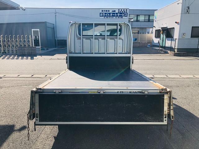 キャンター ダブルキャブロング全低床 最大積載量1500Kg 原動機の型式4P10 社外オーディオ CD キーレスエントリー ベンチシート フォグランプ 電動格納ミラー 全低床 Ad Blue パワーウインドウ パワーステアリング(49枚目)