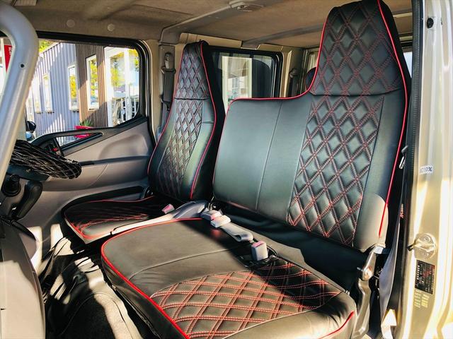 キャンター ダブルキャブロング全低床 最大積載量1500Kg 原動機の型式4P10 社外オーディオ CD キーレスエントリー ベンチシート フォグランプ 電動格納ミラー 全低床 Ad Blue パワーウインドウ パワーステアリング(74枚目)