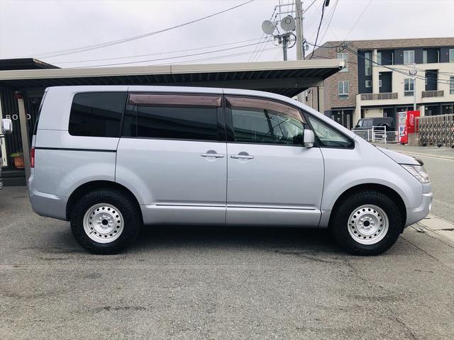 デリカＤ：５ Ｃ２　Ｇ　ナビパッケージ　後席モニター　パワースライドドア　前後ドライブレコーダー　純正ナビ　ＤＶＤ　ＥＴＣ　バックカメラ　フロントカメラ　サイドカメラ　スマートキー　キーレスエントリー　ＬＥＤヘッドライト　フォグランプ（15枚目）