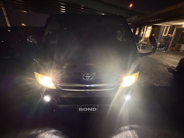 ハイエースバン ロングスーパーＧＬ　２型　ローダウン　社外１５インチアルミホイール　両側スライドドア　社外オーディオ　ＣＤ　ＥＴＣ　キーレスエントリー　電動格納ミラー　ＡＣ１００Ｖ　ＬＥＤヘッドライト　フォグランプ　簡易ベット（7枚目）