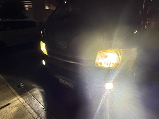 ハイエースバン ロングスーパーＧＬ　２型　ローダウン　社外１５インチアルミホイール　両側スライドドア　社外オーディオ　ＣＤ　ＥＴＣ　キーレスエントリー　電動格納ミラー　ＡＣ１００Ｖ　ＬＥＤヘッドライト　フォグランプ　簡易ベット（33枚目）