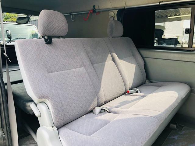 ハイエースバン ロングスーパーＧＬ　２型　ローダウン　社外１５インチアルミホイール　両側スライドドア　社外オーディオ　ＣＤ　ＥＴＣ　キーレスエントリー　電動格納ミラー　ＡＣ１００Ｖ　ＬＥＤヘッドライト　フォグランプ　簡易ベット（59枚目）