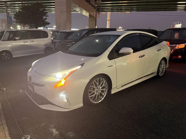 プリウス Aツーリングセレクション TRDエアロ ローダウン 社外18インチアルミホイール 社外ナビ フルセグTV DVD ETC バックカメラ プッシュスタート スマートキー シートヒーター ドライブレコーダー LEDヘッドライト(32枚目)