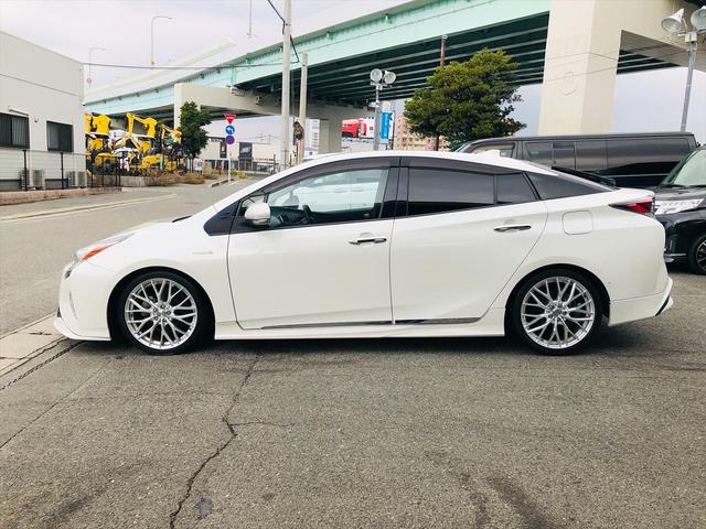 プリウス Aツーリングセレクション TRDエアロ ローダウン 社外18インチアルミホイール 社外ナビ フルセグTV DVD ETC バックカメラ プッシュスタート スマートキー シートヒーター ドライブレコーダー LEDヘッドライト(35枚目)