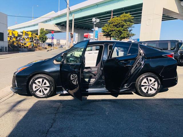 プリウス Sセーフティプラス モデリスタエアロ 純正ナビ DVD Bluetooth ETC バックカメラ プッシュスタート スマートキー キーレスエントリー LEDヘッドライト フォグランプ 純正15インチアルミホイール(35枚目)