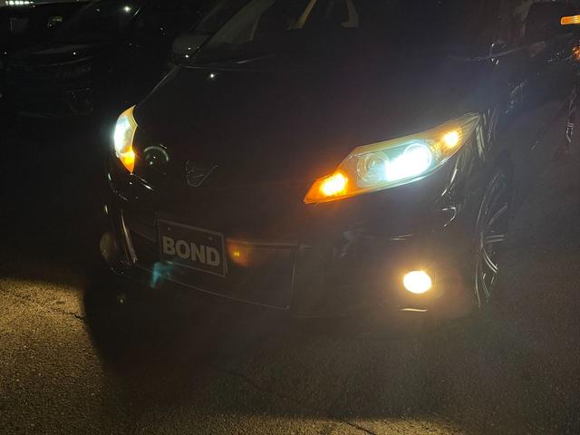 エスティマ アエラス　後席モニター　社外２０インチアルミホイール　両側パワースライドドア　社外ナビ　ＤＶＤ　Ｂｌｕｅｔｏｏｔｈ　ＥＴＣ　バックカメラ　プッシュスタート　スマートキー　オットマン　ＨＩＤヘッドライト（33枚目）