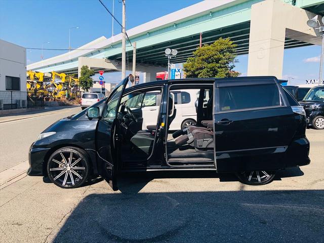 エスティマ アエラス　後席モニター　社外２０インチアルミホイール　両側パワースライドドア　社外ナビ　ＤＶＤ　Ｂｌｕｅｔｏｏｔｈ　ＥＴＣ　バックカメラ　プッシュスタート　スマートキー　オットマン　ＨＩＤヘッドライト（35枚目）