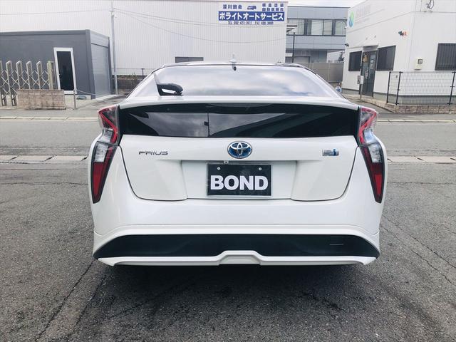 プリウス S TRDエアロ ローダウン 社外19インチアルミホイール 9インチ純正ナビ フルセグ DVD Bluetooth ETC バックカメラ プッシュスタート スマートキー LEDヘッドライト フォグランプ(13枚目)