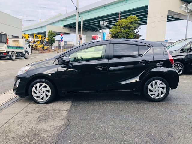 アクア S 純正ナビ フルセグTV DVD Bluetooth ETC バックカメラ プッシュスタート スマートキー キーレスエントリー シャークアンテナ フォグランプ 電動格納ミラー 衝突安全ボディ(40枚目)