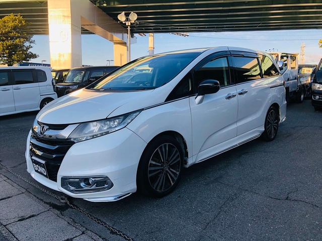 オデッセイ アブソルート　両側パワースライドドア　社外９インチナビ　ＤＶＤ　Ｂｌｕｅｔｏｏｔｈ　ＥＴＣ　プッシュスタート　スマートキー　キーレスエントリー　オットマン　ＬＥＤヘッドライト　フォグランプ　純正１８ＡＷ（39枚目）