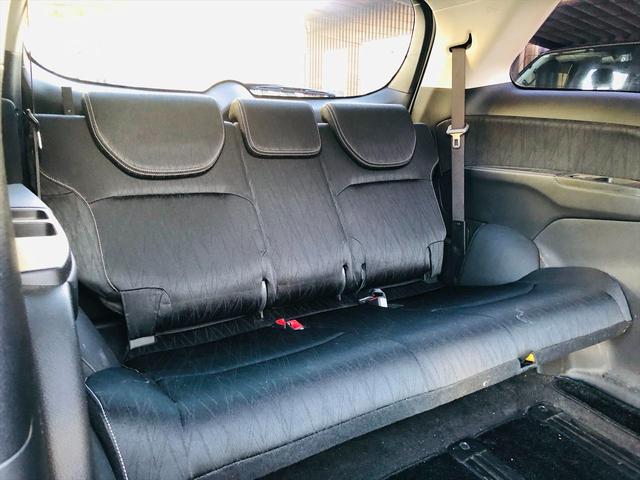 オデッセイ アブソルート　両側パワースライドドア　社外９インチナビ　ＤＶＤ　Ｂｌｕｅｔｏｏｔｈ　ＥＴＣ　プッシュスタート　スマートキー　キーレスエントリー　オットマン　ＬＥＤヘッドライト　フォグランプ　純正１８ＡＷ（65枚目）