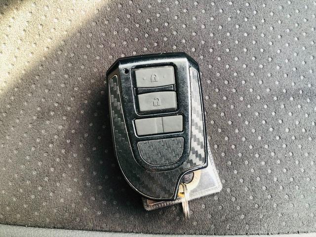 ハイエースバン ロングスーパーＧＬ　両側パワースライドドア　ドライブレコーダー　社外ナビ　ＤＶＤ　Ｂｌｕｅｔｏｏｔｈ　ＥＴＣ　バックカメラ　プッシュスタート　スマートキー　ＬＥＤヘッドライト　フォグランプ　社外１６インチアルミホイール（57枚目）