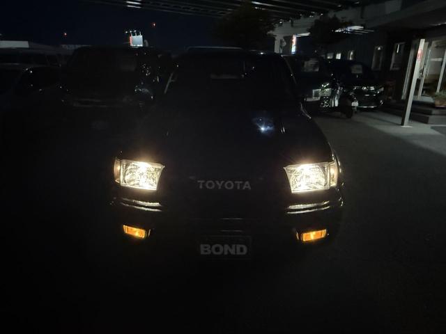 ハイラックスサーフ ＳＳＲ－Ｘ　サンルーフ　４ＷＤ　社外ナビ　フルセグＴＶ　ＤＶＤ　Ｂｌｕｅｔｏｏｔｈ　ＥＴＣ　キーレスエントリー　リアパワーウインドウ　社外１６インチアルミホイール　電動格納ミラー　フルフラットシート（31枚目）