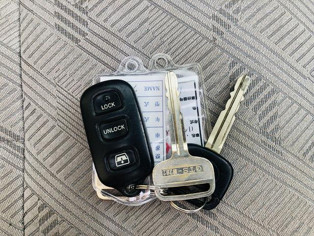 ハイラックスサーフ ＳＳＲ－Ｘ　サンルーフ　４ＷＤ　社外ナビ　フルセグＴＶ　ＤＶＤ　Ｂｌｕｅｔｏｏｔｈ　ＥＴＣ　キーレスエントリー　リアパワーウインドウ　社外１６インチアルミホイール　電動格納ミラー　フルフラットシート（54枚目）