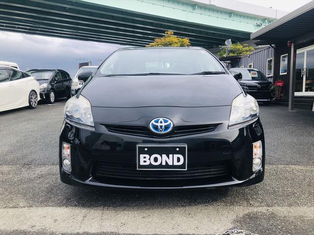 プリウス Ｓツーリングセレクション　純正ＨＤＤナビ　フルセグＴＶ　ＤＶＤ　Ｂｌｕｅｔｏｏｔｈ　ＥＴＣ　バックカメラ　プッシュスタート　スマートキー　キーレスエントリー　ＬＥＤヘッドライト　フォグランプ　純正１７インチアルミホイール（12枚目）