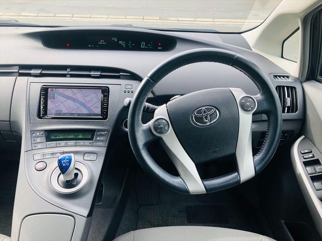 プリウス Ｓツーリングセレクション　純正ＨＤＤナビ　フルセグＴＶ　ＤＶＤ　Ｂｌｕｅｔｏｏｔｈ　ＥＴＣ　バックカメラ　プッシュスタート　スマートキー　キーレスエントリー　ＬＥＤヘッドライト　フォグランプ　純正１７インチアルミホイール（52枚目）