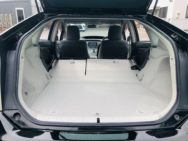 プリウス Ｓツーリングセレクション　純正ＨＤＤナビ　フルセグＴＶ　ＤＶＤ　Ｂｌｕｅｔｏｏｔｈ　ＥＴＣ　バックカメラ　プッシュスタート　スマートキー　キーレスエントリー　ＬＥＤヘッドライト　フォグランプ　純正１７インチアルミホイール（67枚目）