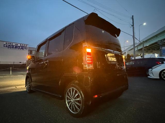 Ｎ－ＢＯＸカスタム Ｇ・ターボパッケージ　両側パワースライドドア　社外ナビ　ＤＶＤ　Ｂｌｕｅｔｏｏｔｈ　ＥＴＣ　プッシュスタート　スマートキー　キーレスエントリー　ＨＩＤヘッドライト　フォグランプ　純正１５インチアルミホイール　パドルシフト（34枚目）