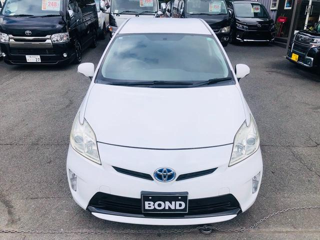 プリウス Ｌ　社外ナビ　ＤＶＤ　ＥＴＣ　プッシュスタート　キーレスエントリー　電動格納ミラー　純正１５インチアルミホイール　盗難防止システム　衝突安全ボディ　パワーステアリング　パワーウインドウ（44枚目）