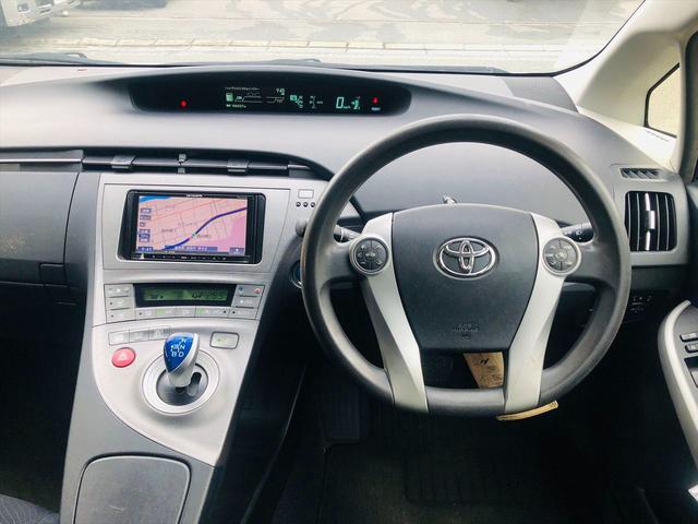 プリウス Ｌ　社外ナビ　ＤＶＤ　ＥＴＣ　プッシュスタート　キーレスエントリー　電動格納ミラー　純正１５インチアルミホイール　盗難防止システム　衝突安全ボディ　パワーステアリング　パワーウインドウ（46枚目）