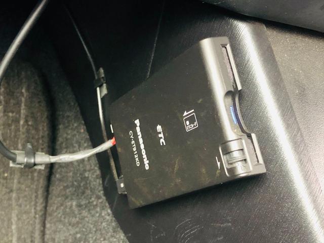 プリウス Ｌ　社外ナビ　ＤＶＤ　ＥＴＣ　プッシュスタート　キーレスエントリー　電動格納ミラー　純正１５インチアルミホイール　盗難防止システム　衝突安全ボディ　パワーステアリング　パワーウインドウ（51枚目）