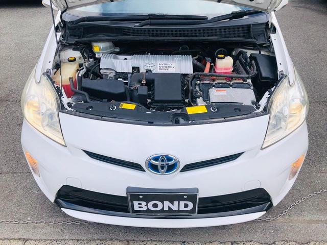 プリウス Ｌ　社外ナビ　ＤＶＤ　ＥＴＣ　プッシュスタート　キーレスエントリー　電動格納ミラー　純正１５インチアルミホイール　盗難防止システム　衝突安全ボディ　パワーステアリング　パワーウインドウ（63枚目）