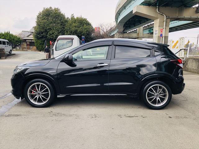 ヴェゼル ハイブリッドＺ　社外ナビ　フルセグＴＶ　ＤＶＤ　Ｂｌｕｅｔｏｏｔｈ　ＥＴＣ　バックカメラ　プッシュスタート　スマートキー　パドルシフト　シートヒーター　ＬＥＤヘッドライト　フォグランプ　社外１８インチアルミホイール（14枚目）