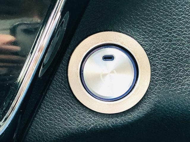 ヴェゼル ハイブリッドＺ　社外ナビ　フルセグＴＶ　ＤＶＤ　Ｂｌｕｅｔｏｏｔｈ　ＥＴＣ　バックカメラ　プッシュスタート　スマートキー　パドルシフト　シートヒーター　ＬＥＤヘッドライト　フォグランプ　社外１８インチアルミホイール（54枚目）