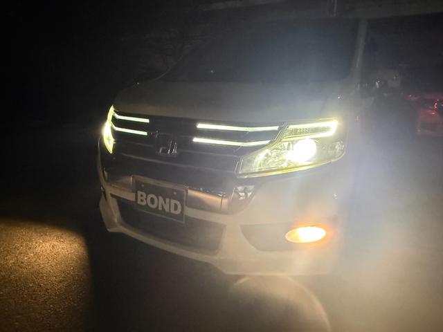 ステップワゴンスパーダ Ｚ　クールスピリット　後席モニター　両側パワースライドドア　ドライブレコーダー　純正ナビ　フルセグＴＶ　ＤＶＤ　ＥＴＣ　バックカメラ　スマートキー　ＨＩＤヘッドライト　フォグランプ　純正１７インチアルミホイール（33枚目）