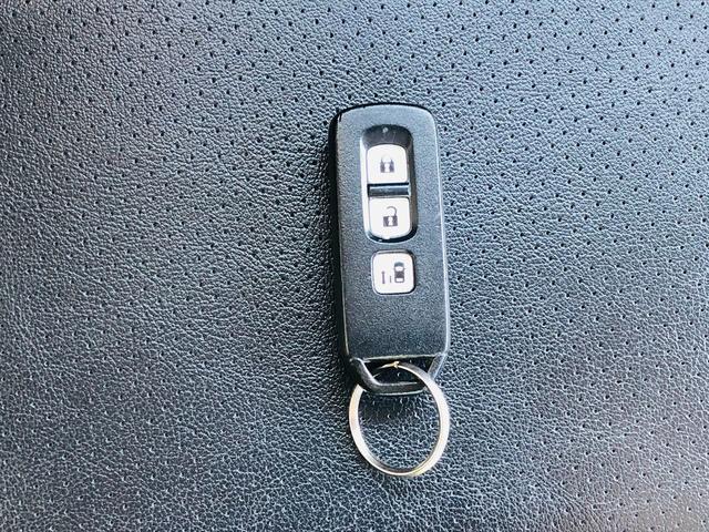 Ｎ－ＢＯＸカスタム Ｇ・Ｌパッケージ　パワースライドドア　純正ナビ　ＤＶＤ　ＥＴＣ　プッシュスタート　スマートキー　キーレスエントリー　ＨＩＤヘッドライト　フォグランプ　純正１４インチアルミホイール　ベンチシート　フルフラットシート（49枚目）