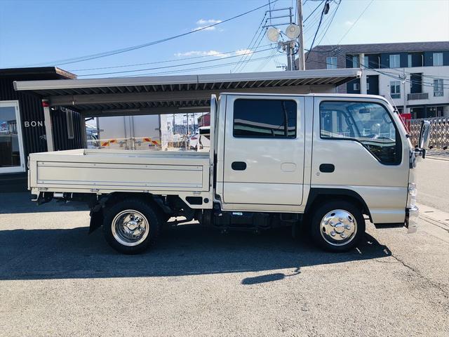 エルフトラック ４．８ダブルキャブ　低床　ディーゼル　５速マニュアル　メッキパーツ　ＥＴＣ　バックカメラ　ＨＩＤヘッドライト　左電動格納ミラー　パワーステアリング　パワーウインドウ　運転席エアバック　純正ラジオ（15枚目）