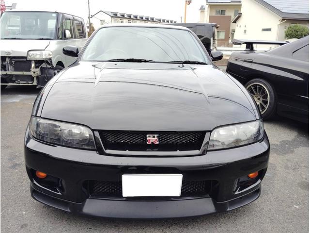 スカイライン ＧＴ－Ｒ　マフラー　車高調　１８インチアルミホイール　ナビ（2枚目）