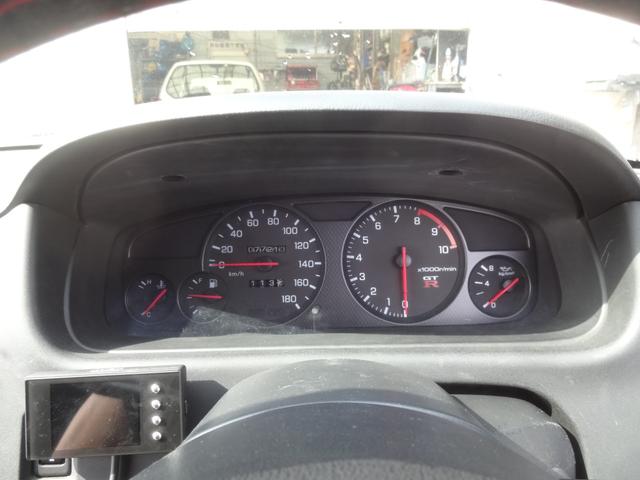 スカイライン ＧＴ－Ｒ　マフラー　車高調　１８インチアルミホイール　ナビ（14枚目）