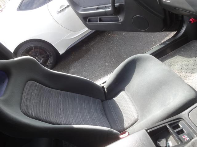 スカイライン ＧＴ－Ｒ　マフラー　車高調　１８インチアルミホイール　ナビ（16枚目）