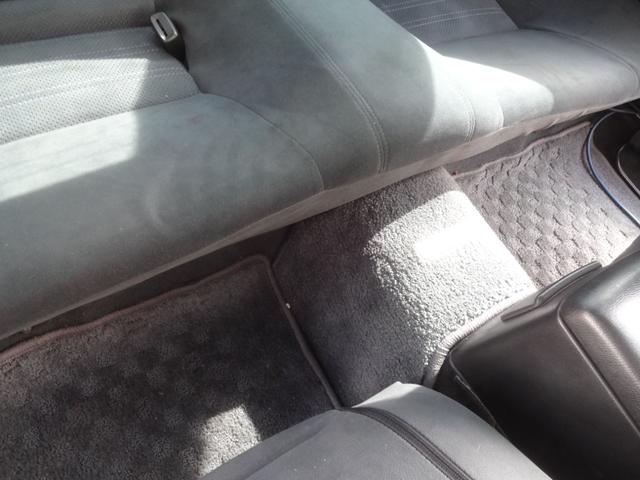 スカイライン ＧＴ－Ｒ　マフラー　車高調　１８インチアルミホイール　ナビ（26枚目）