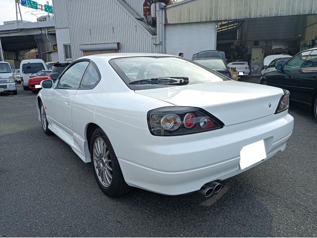 シルビア スペックＳエアロ　フルエアロ　デフィメーター　ステアリング　カーボンボンネット　テールライト（6枚目）