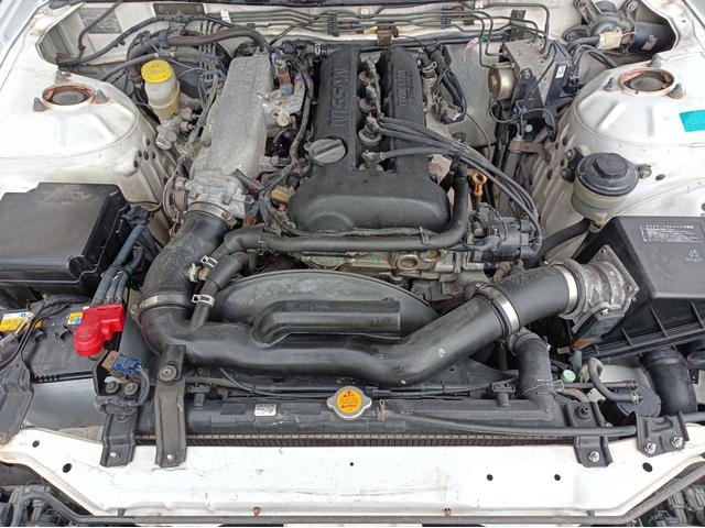 シルビア スペックＳエアロ　フルエアロ　デフィメーター　ステアリング　カーボンボンネット　テールライト（8枚目）