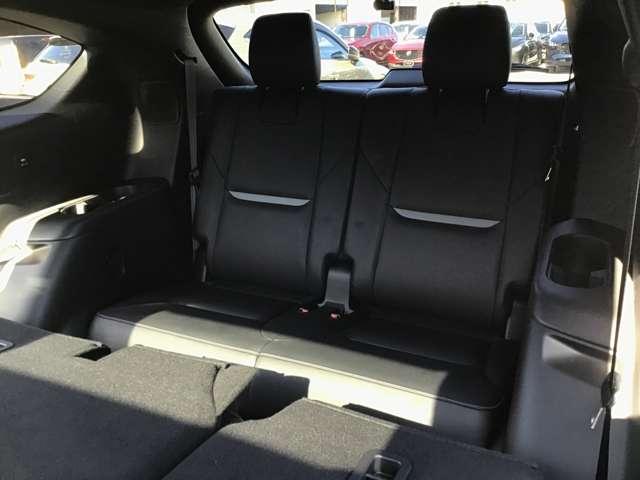 CX-8 2.2 XD スポーツ アピアランス ディーゼルターボ BOSEサウンド サンルーフ ナビ ETC キーレス オートマチックハイビーム シートヒーター アルミホイール 3列シート バックカメラ エアコン スマートキー 横滑り防止装置 アイドリングストップ(12枚目)