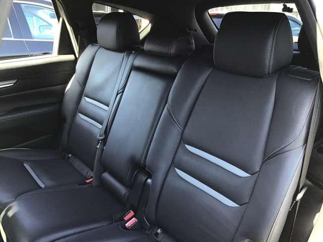 CX-8 2.2 XD スポーツ アピアランス ディーゼルターボ BOSEサウンド サンルーフ ナビ ETC キーレス オートマチックハイビーム シートヒーター アルミホイール 3列シート バックカメラ エアコン スマートキー 横滑り防止装置 アイドリングストップ(13枚目)