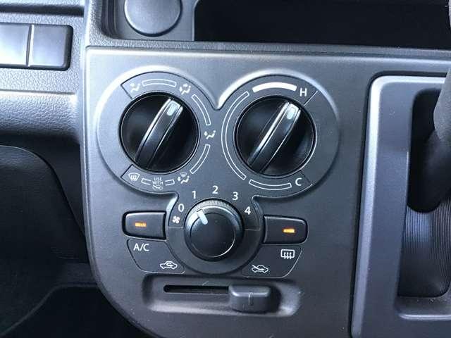 キャロル ６６０　ＧＬ　ＣＤ　シートヒーター　スマートブレーキサポート　クリアランスソナー　Ｓヒーター　キーレスエントリー　オートハイビーム　ＥＳＣ　パワステ　アイドリングストップ　ＡＢＳ　エアコン　エアバッグ（14枚目）