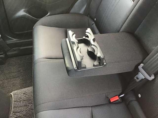 �Q��ڃA�[�����X�g�ł����h�����N�z���_�[�Q�t���Ă���܂���