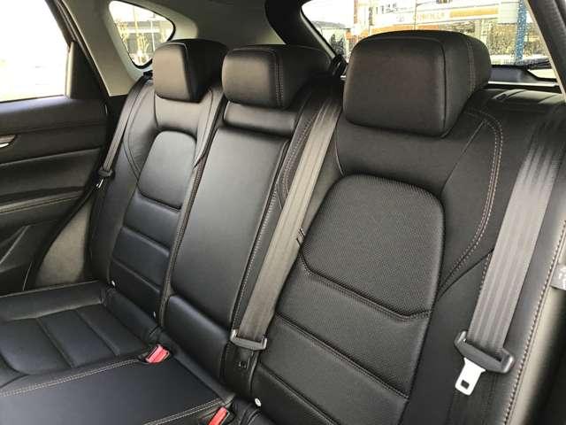 ���㕔���ȃV�[�g��聙�@�����A�V�[�g�����K�ȏ��S�n���V-�g�̏��S�n���ǂ��A���s�Ȃǒ������^�]�ɂ������Ă��܂��B